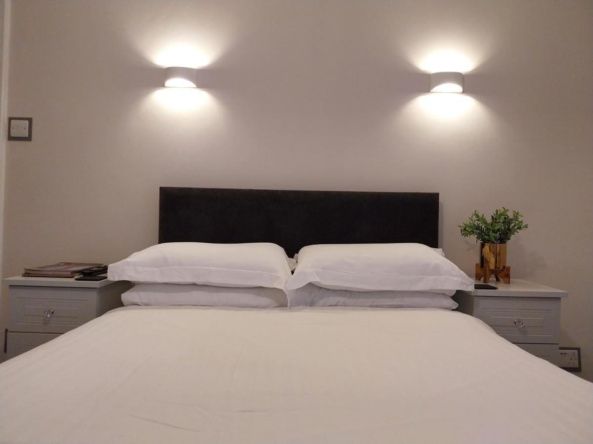 ホテル The Rosedene ランディドノー 部屋 写真